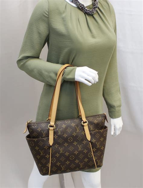 louis vuitton totally monogram